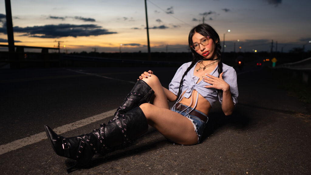 Sex chat gratuit in direct cu MaraContreras pe LiveJasmin