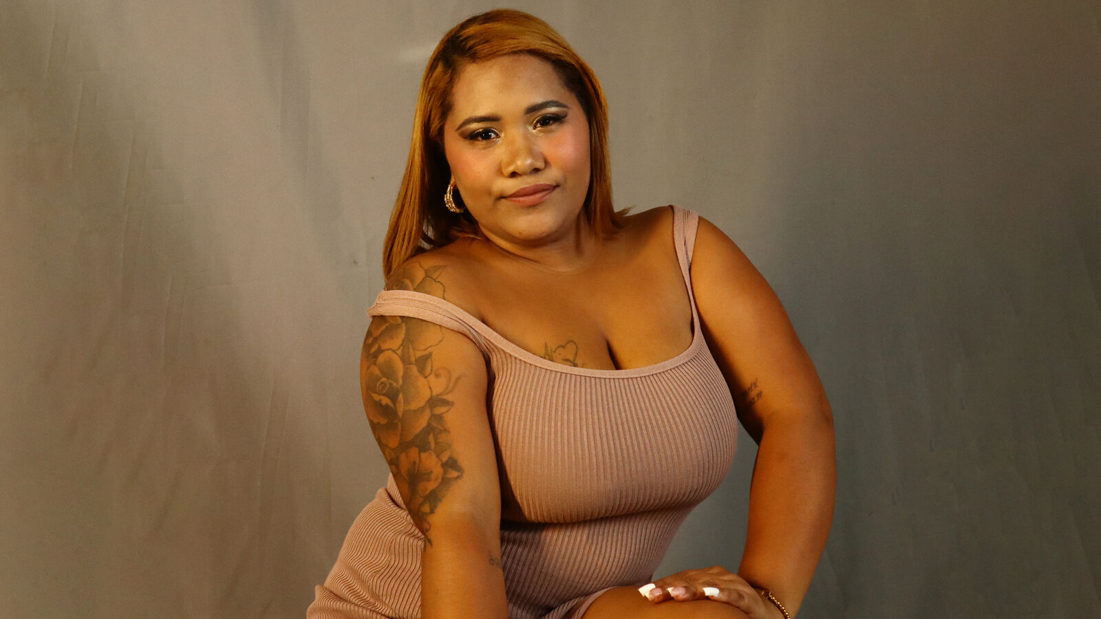 ElizabethAcosta erotic portrait