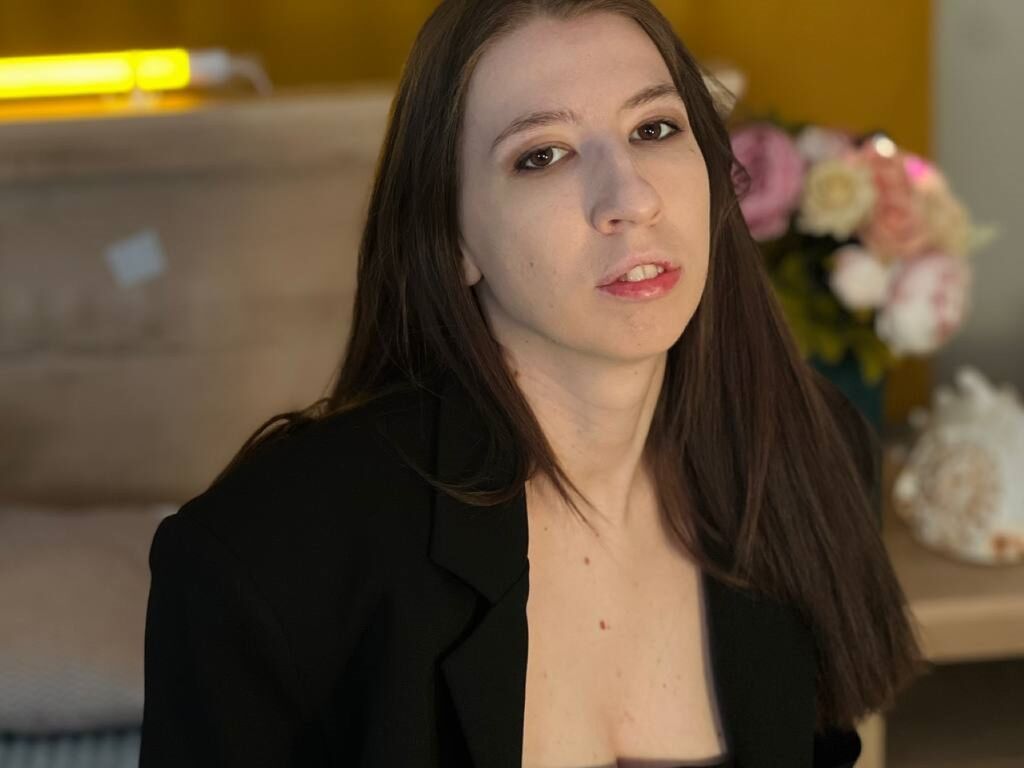 CareyJones – Live Cam Photo
