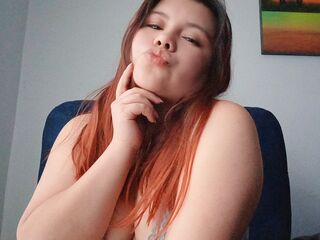 LucyPetit Budget Sex Chat