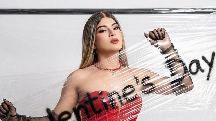 Watch CamiRaux live on thefuckeryco.com