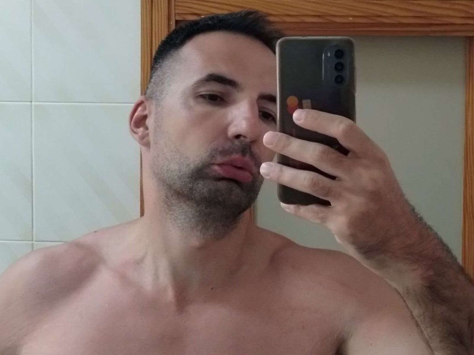 Live cam for GianniLeo