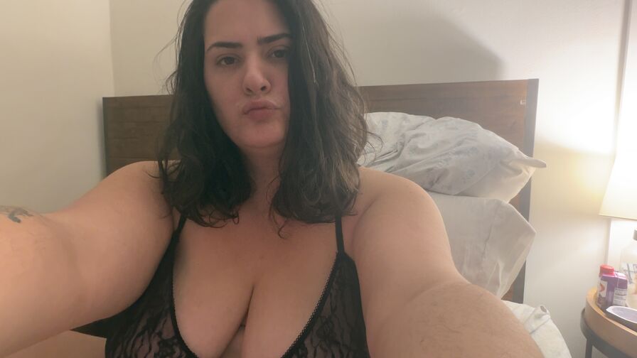 Watch legallybrun live on shemalefreeporn.net