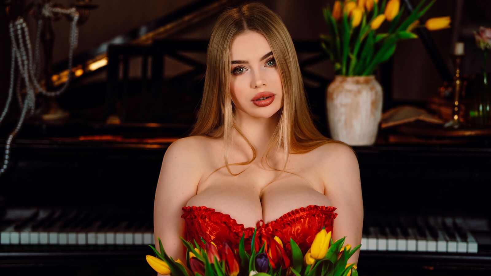 KateSinner erotic portrait