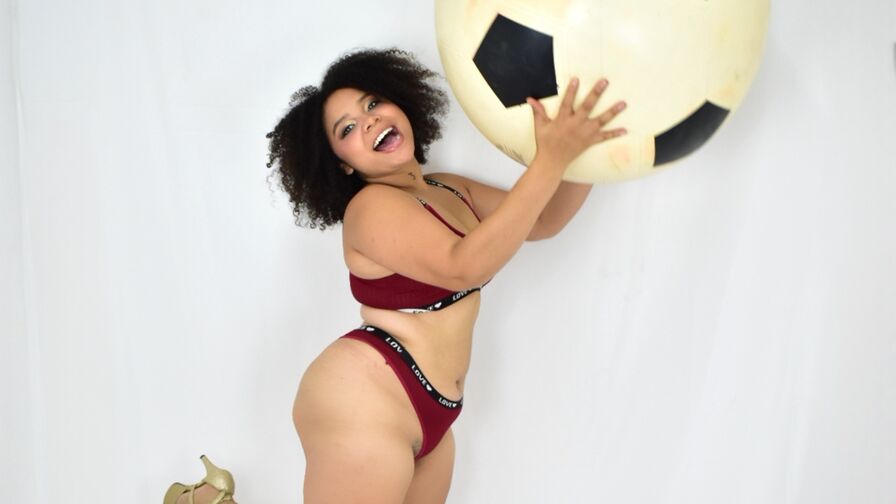 Watch CocoAvelie live on shemalefreeporn.net