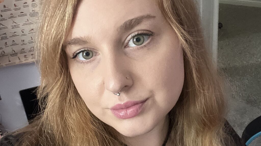 Sex chat gratuit in direct cu JasmineEmerald pe LiveJasmin