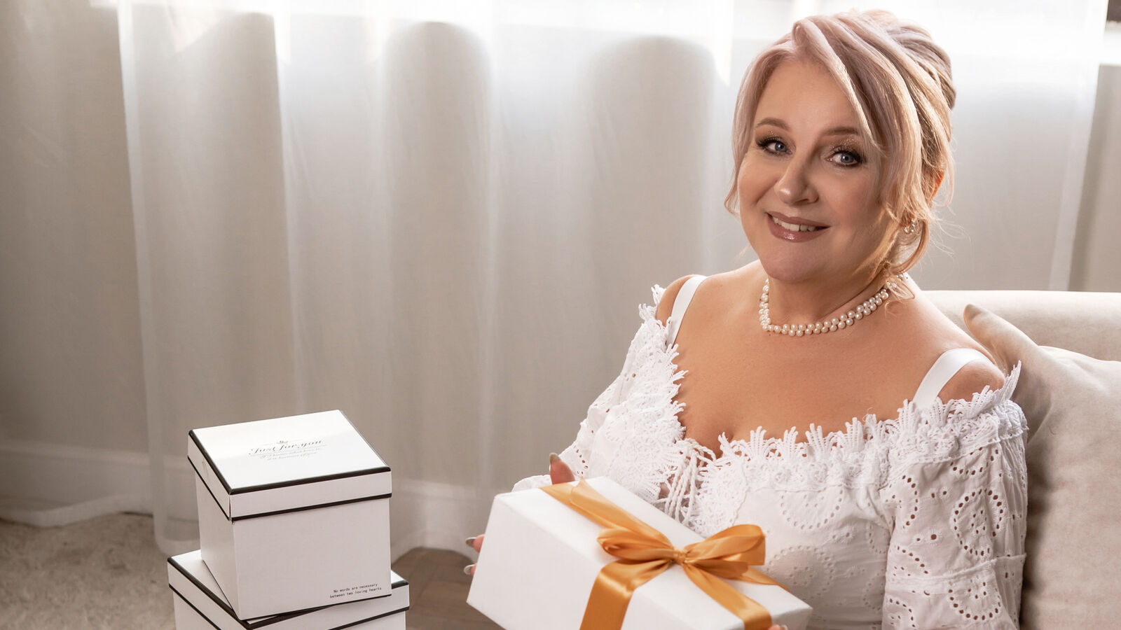 AvrilMillers glamour portrait