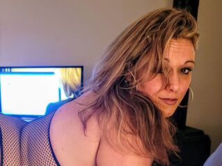 VIVO.webcam AmberLace (38) woman with huge breasts
