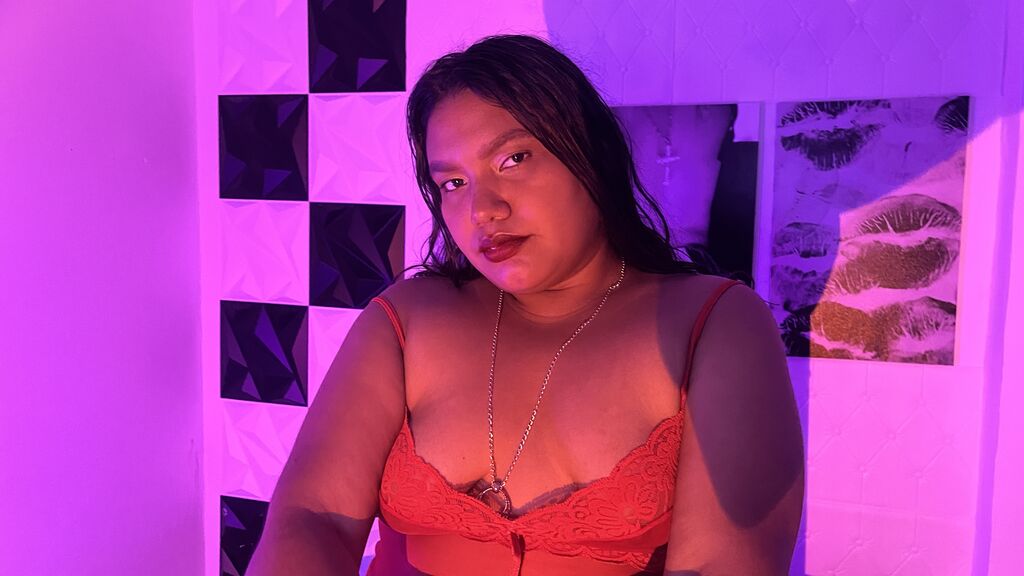 Sex chat gratuit in direct cu NatashaaDavis pe LiveJasmin