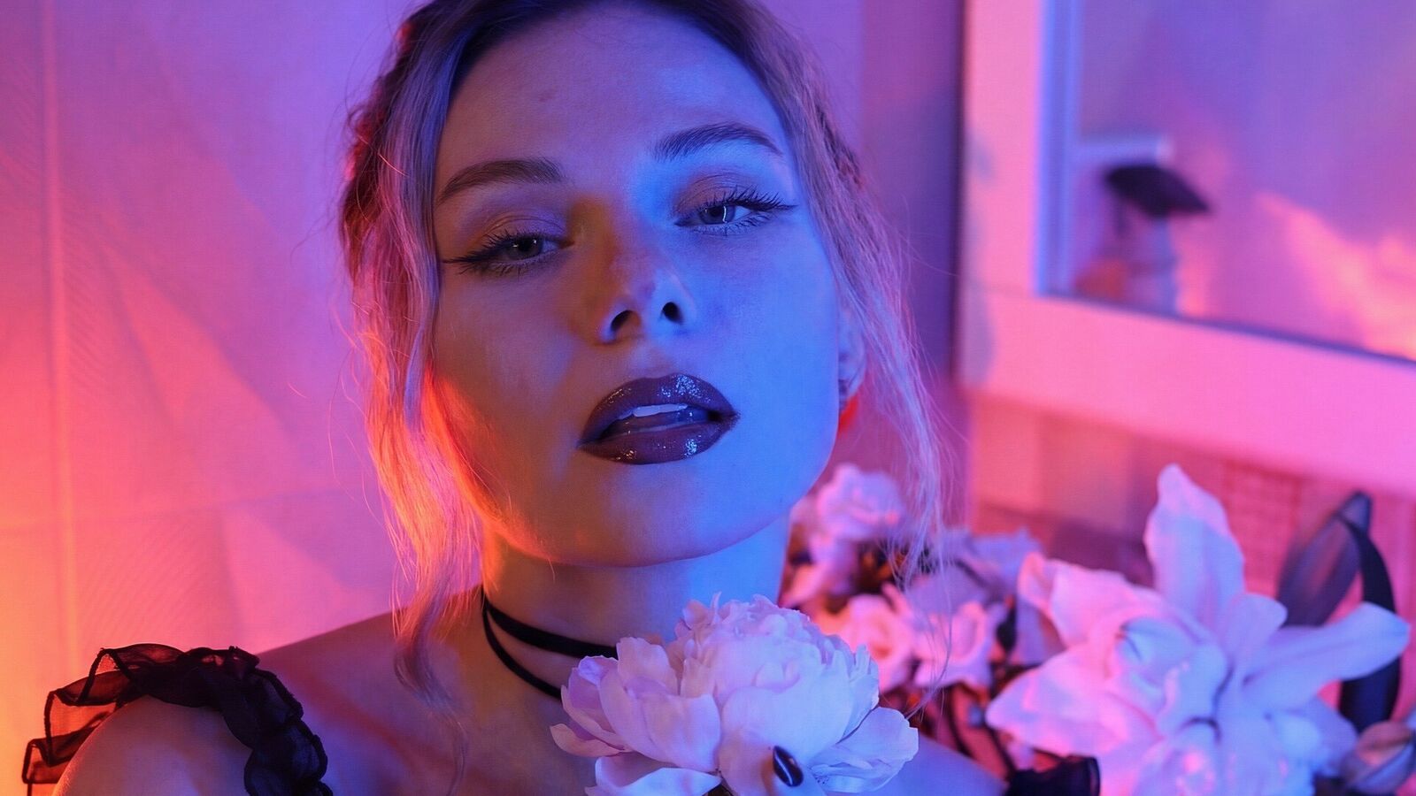 DiaDiam erotic portrait