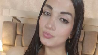 AndreinaZan Live Webcam on LiveJasmin