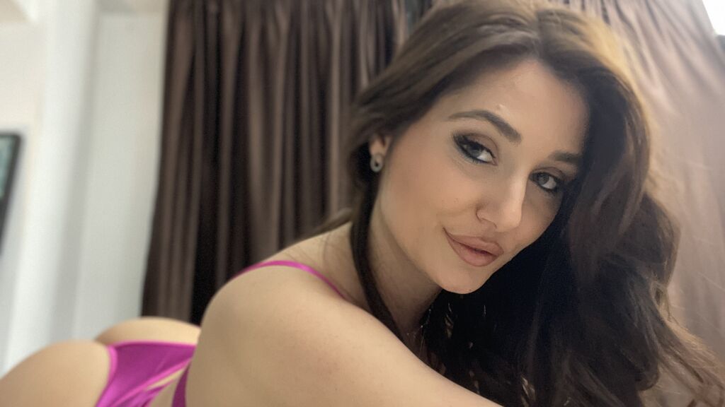 KassieWeins live cam model at LiveJasmin