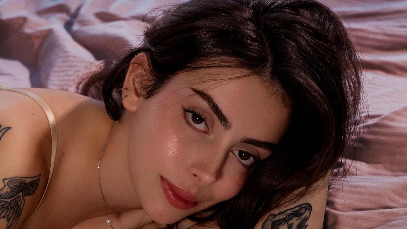 TamaraRosas erotic portrait