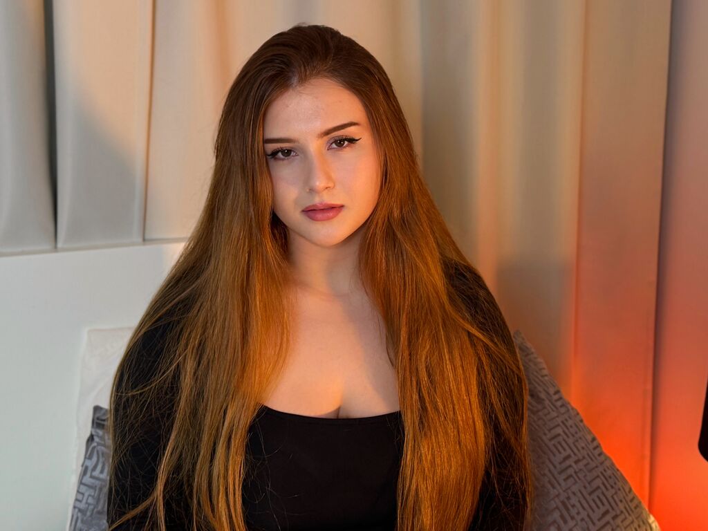 Aliesie – webcam model profile photo