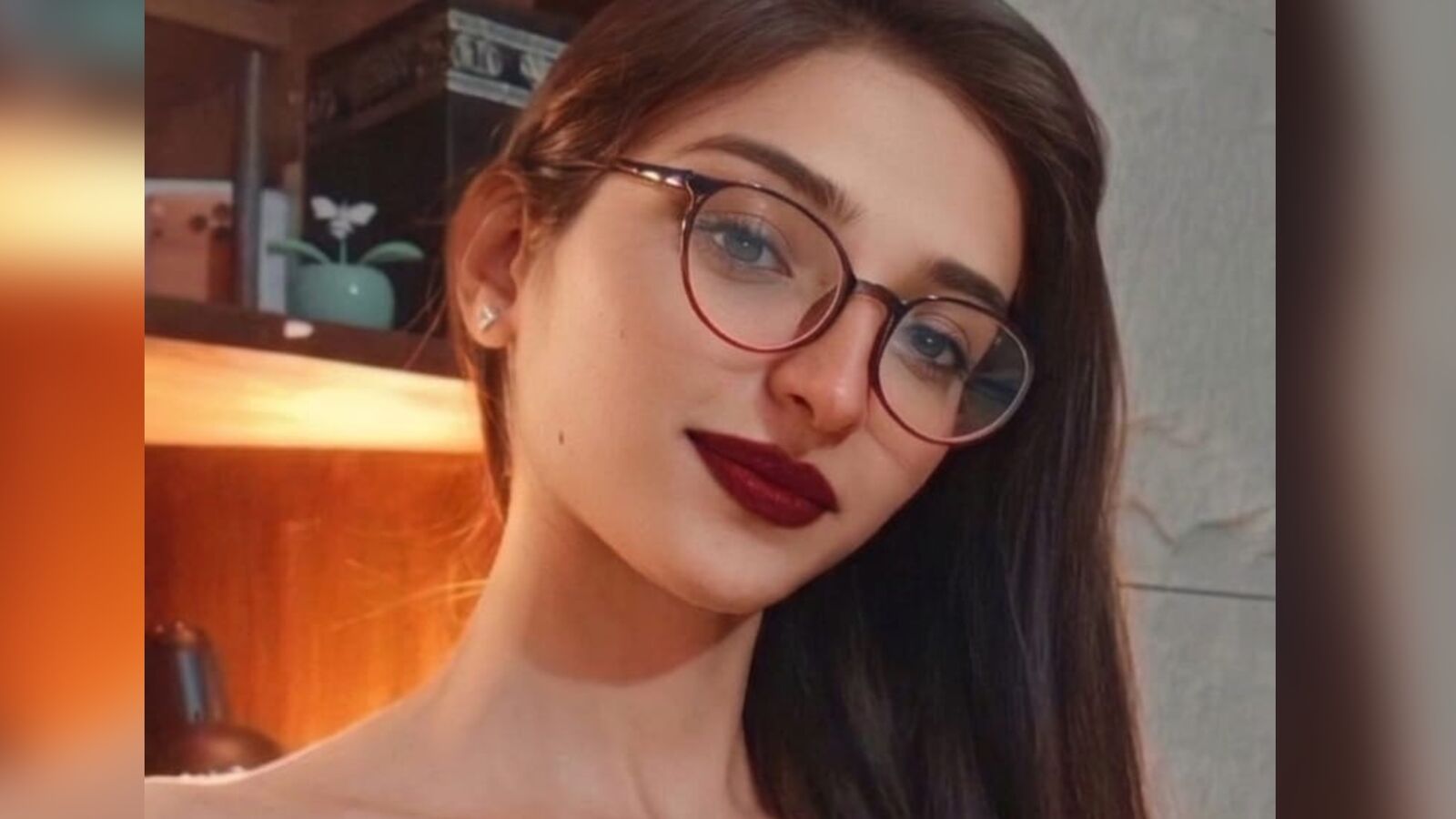 SashaEarl erotic portrait