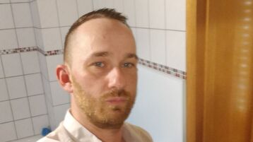 MightyMarc webcam show