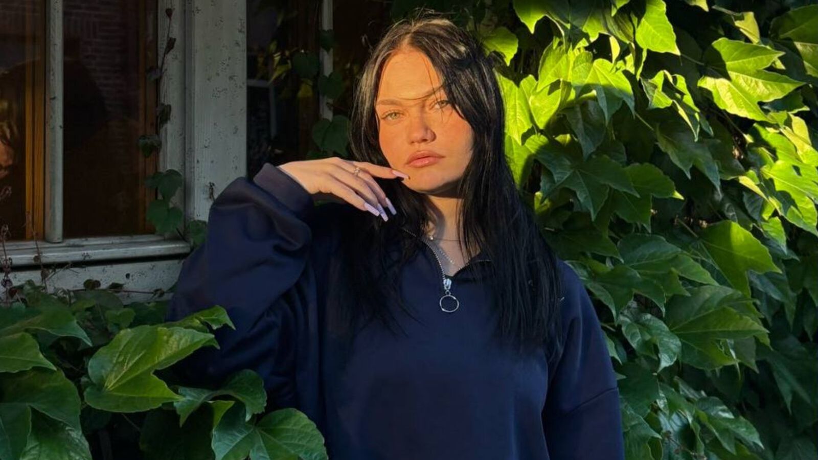 IsabellaJolin erotic portrait