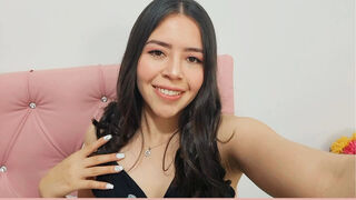 Free Nude ValleryWild