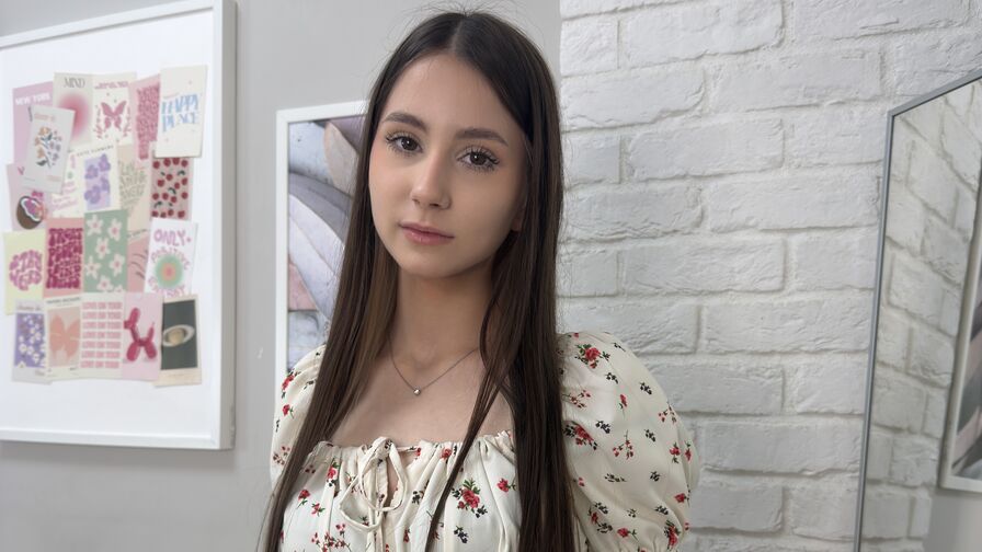 Watch NellyCrystal live on shemalefreeporn.net