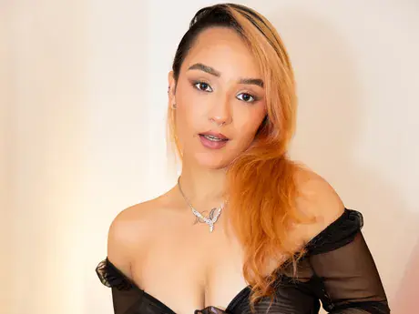 Chat with AmaliaHolmess