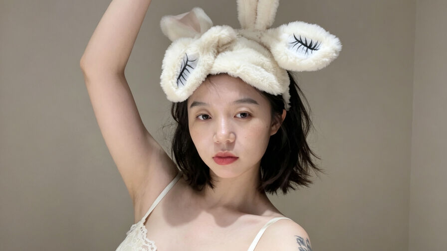 MeimeiZhou – Female | Glam Magazine