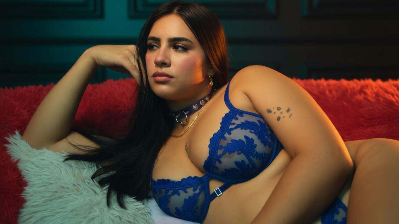EstefaniRous glamour portrait