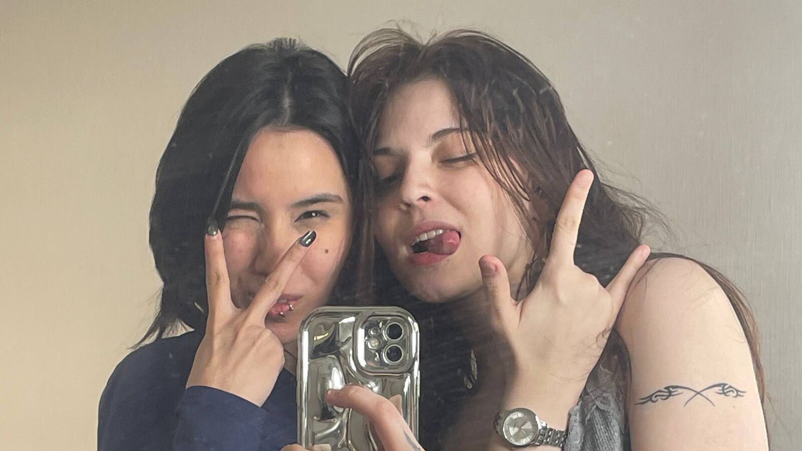 DebAndCaitlin erotic portrait