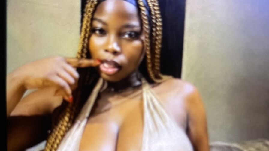Watch MikkyMiconia live on thefuckeryco.com