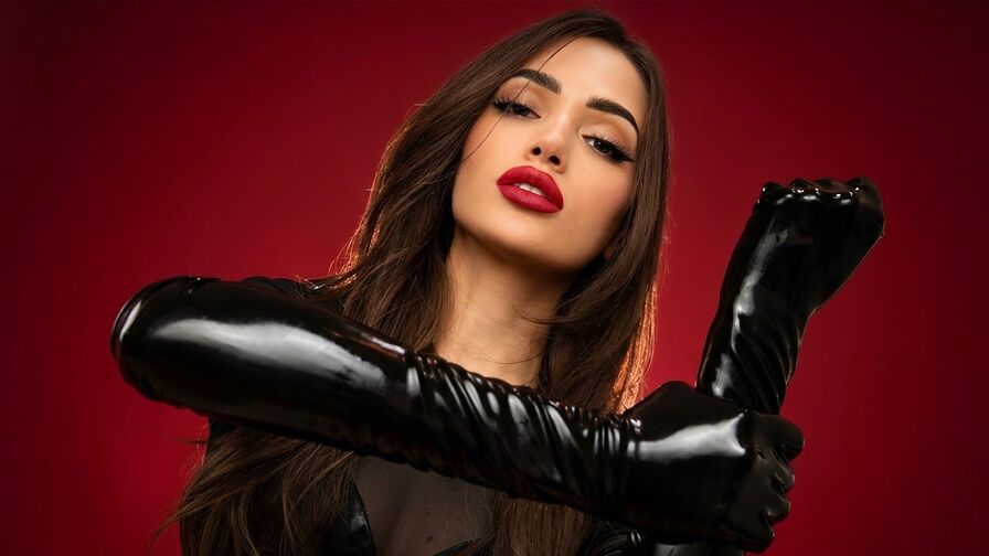 Live Porn Chat with AlienaMoore