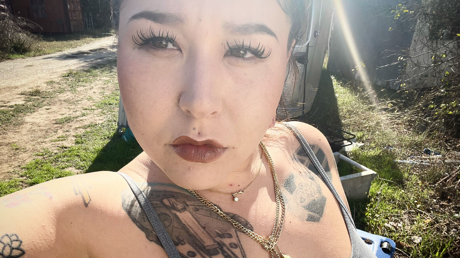 DavinaMax erotic portrait