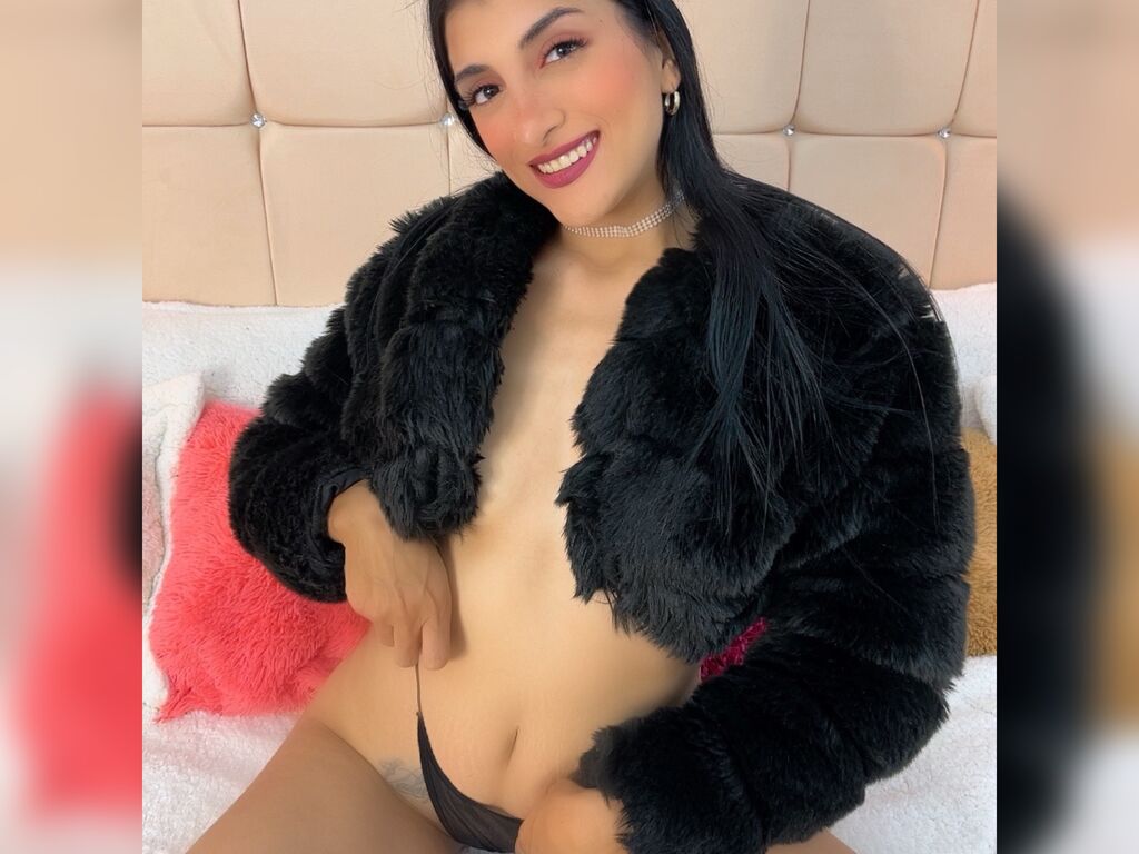 TammyBianco boobs shows lj pussy cam