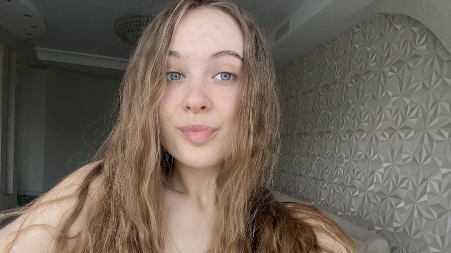 Watch AlbertaClem live on She CamShow