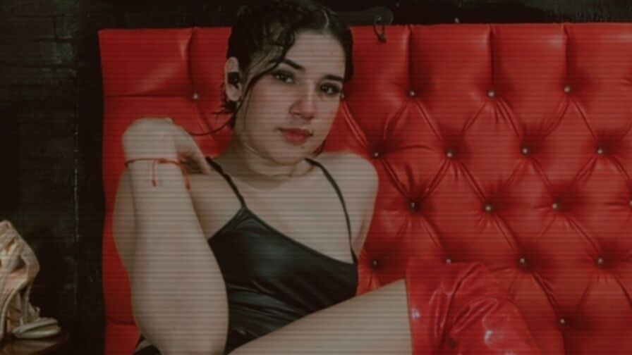 Speak with SofiMaxwe Live