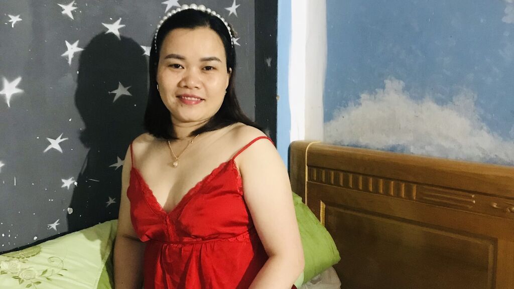  online at GirlsOfJasmin