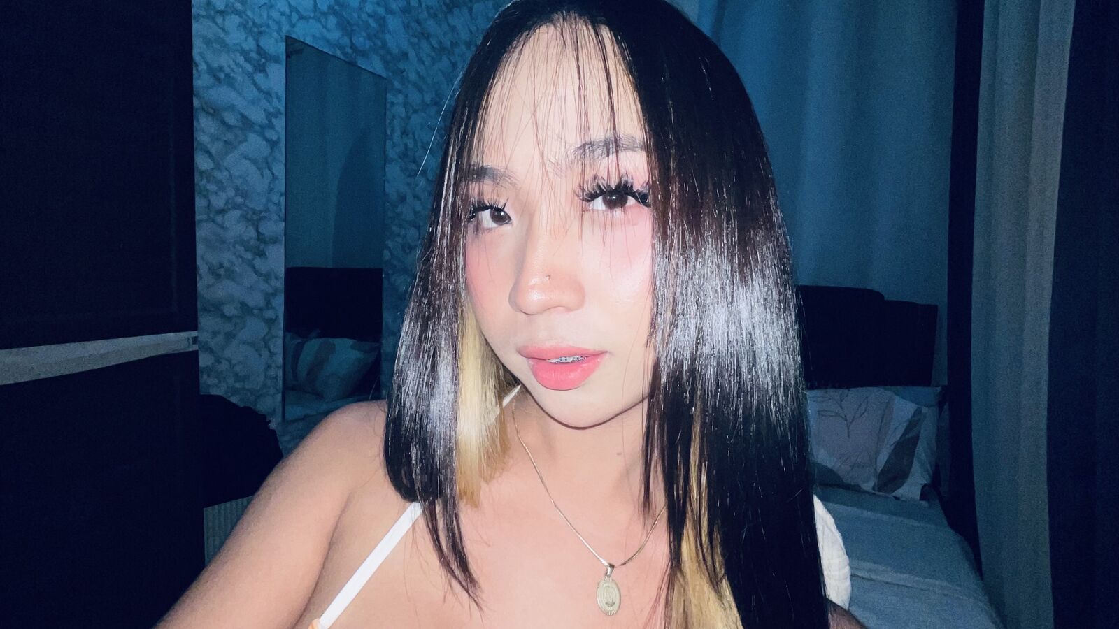 AudreyLanne erotic portrait