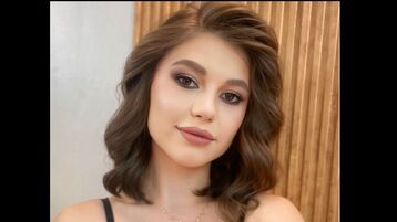 BerryCherry webcam show