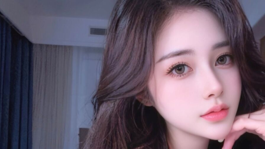 RELATED VIDEOS - WEBCAM AgelaHui STRIPS AND MASTURBATES