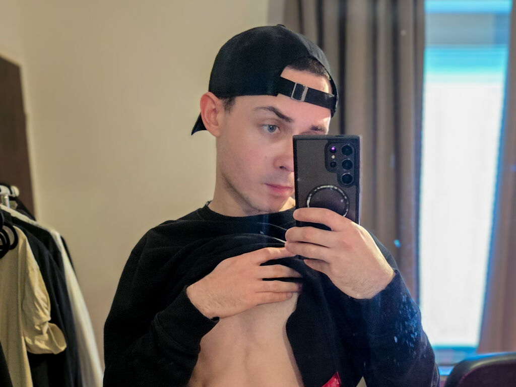 BareBastian LiveJasmin webcam model photo