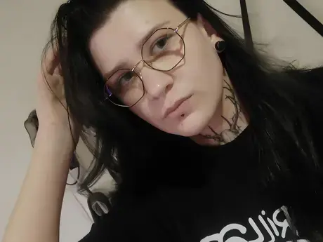 Chat with DarelleFarwell
