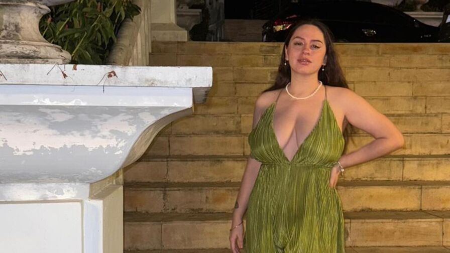 Watch Velvetgrace live on shemalefreeporn.net