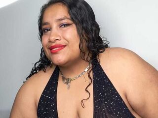 BellaYouns VIP live cam experiences