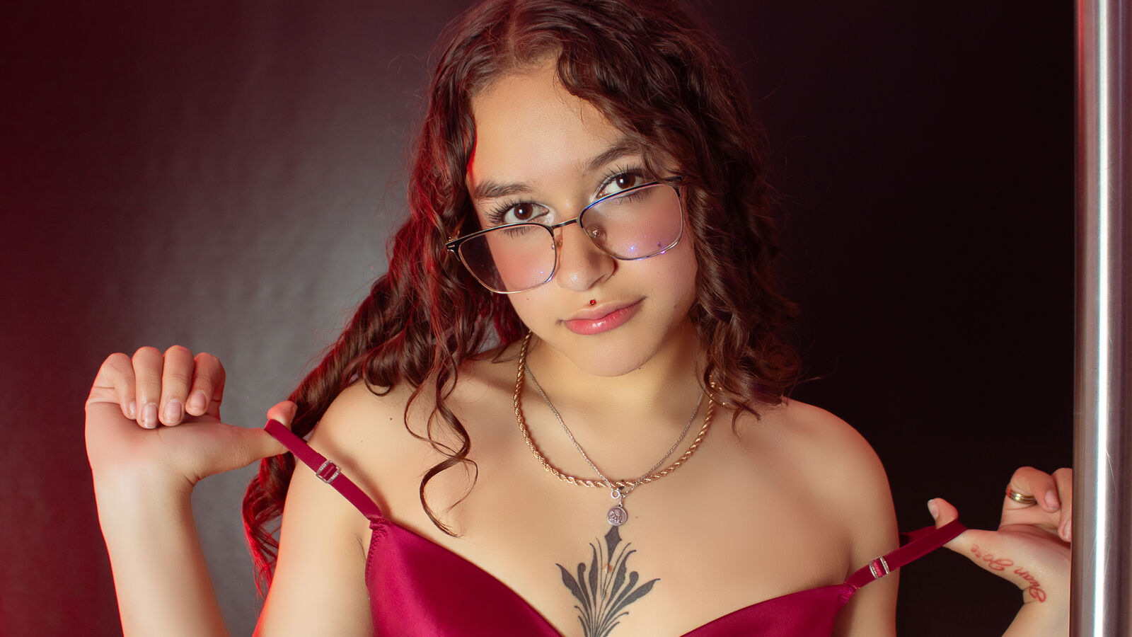 SaritaJoy erotic portrait