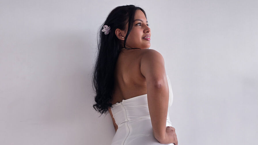 Discover ChloeThomp VIP show