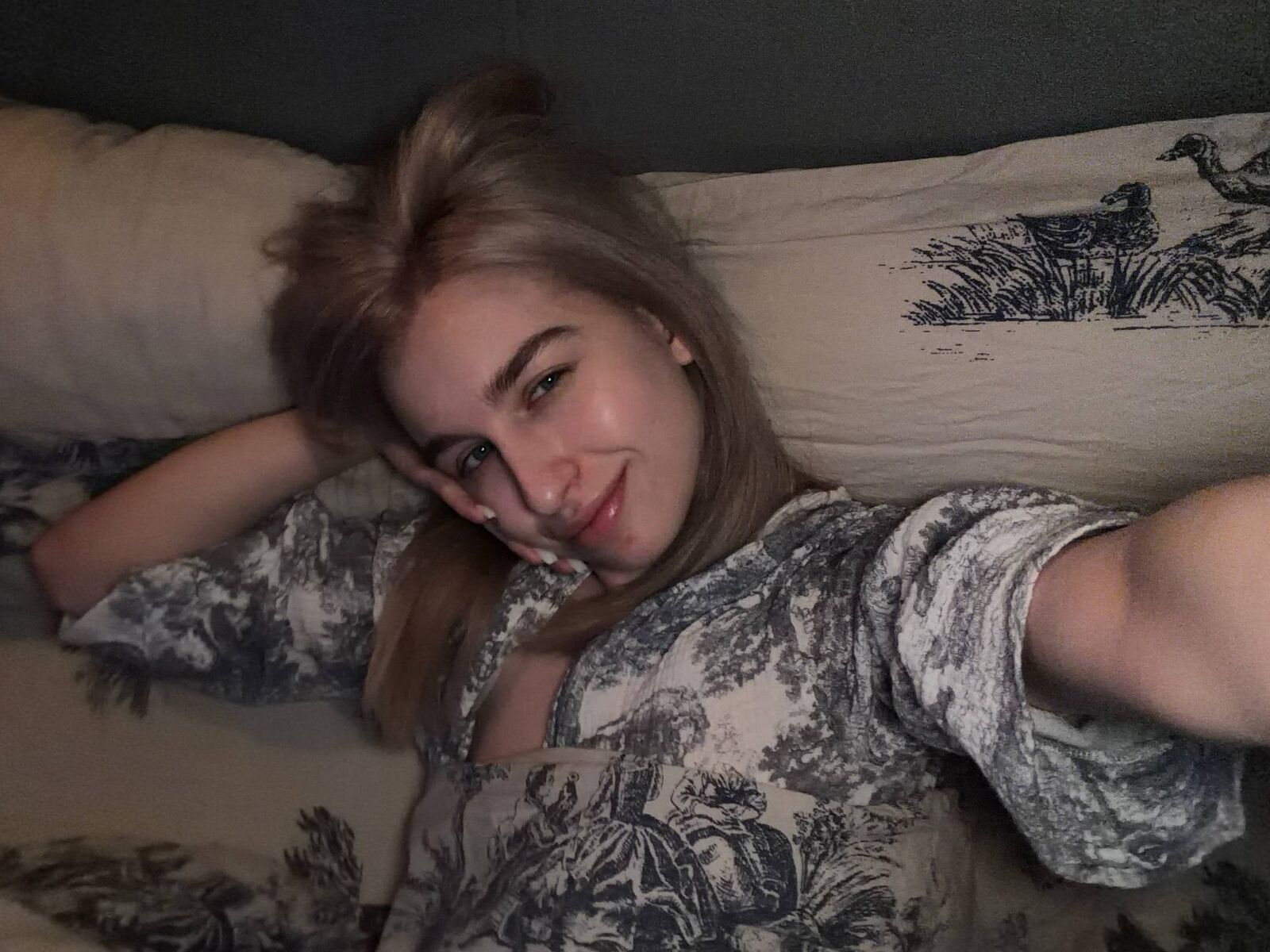 Live cam for LikaKai