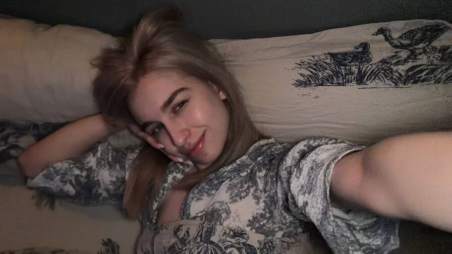 Live Sex Chat with LikaKai