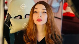 Free Nude YakiMinka