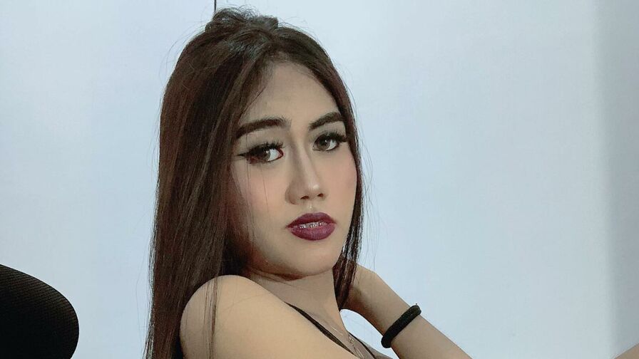 Watch HaileyMckinley live on Sex Zoom