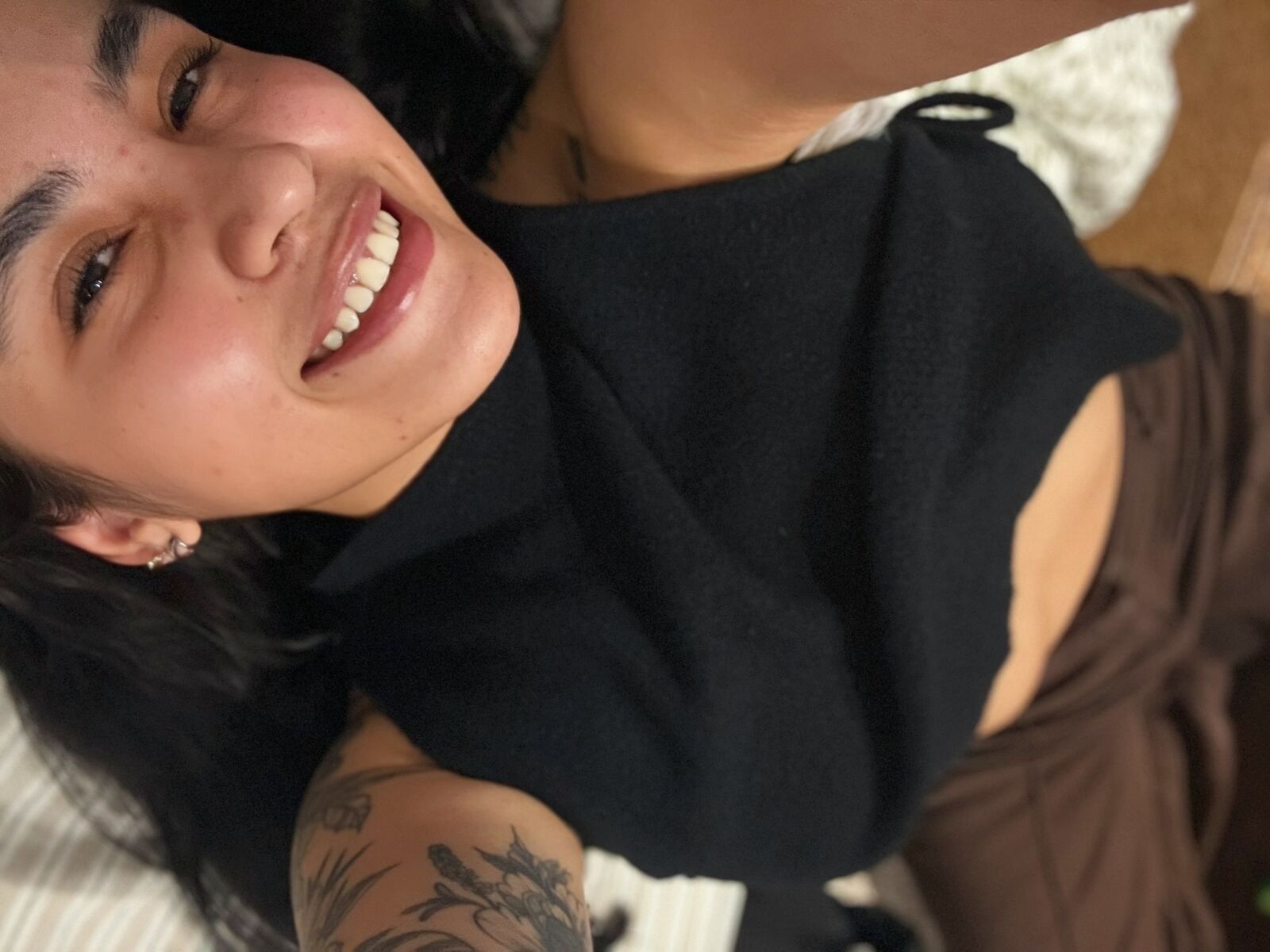 Live cam for MarieLima