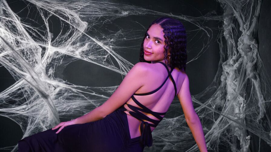 Discover SarahParkeers on YoniPorn.com