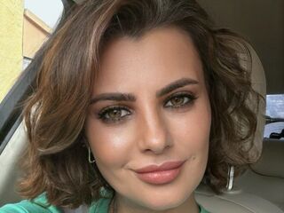 AnishaBee AnishaBee